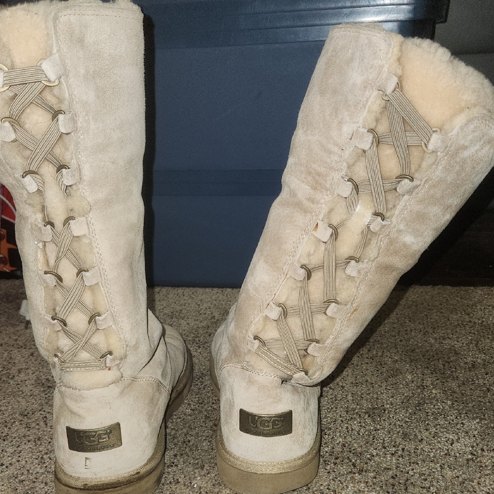 UGG Women's Beige Lace-Up Winter Boots